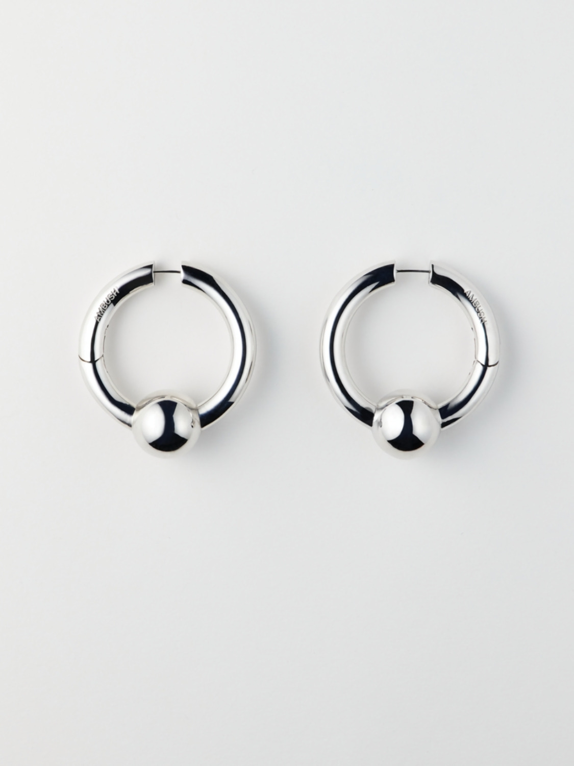 LARGE BALL CLOSUR EARRINGS 詳細画像 Silver 1