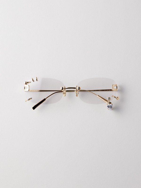 PIERCED SUNGLASSES
